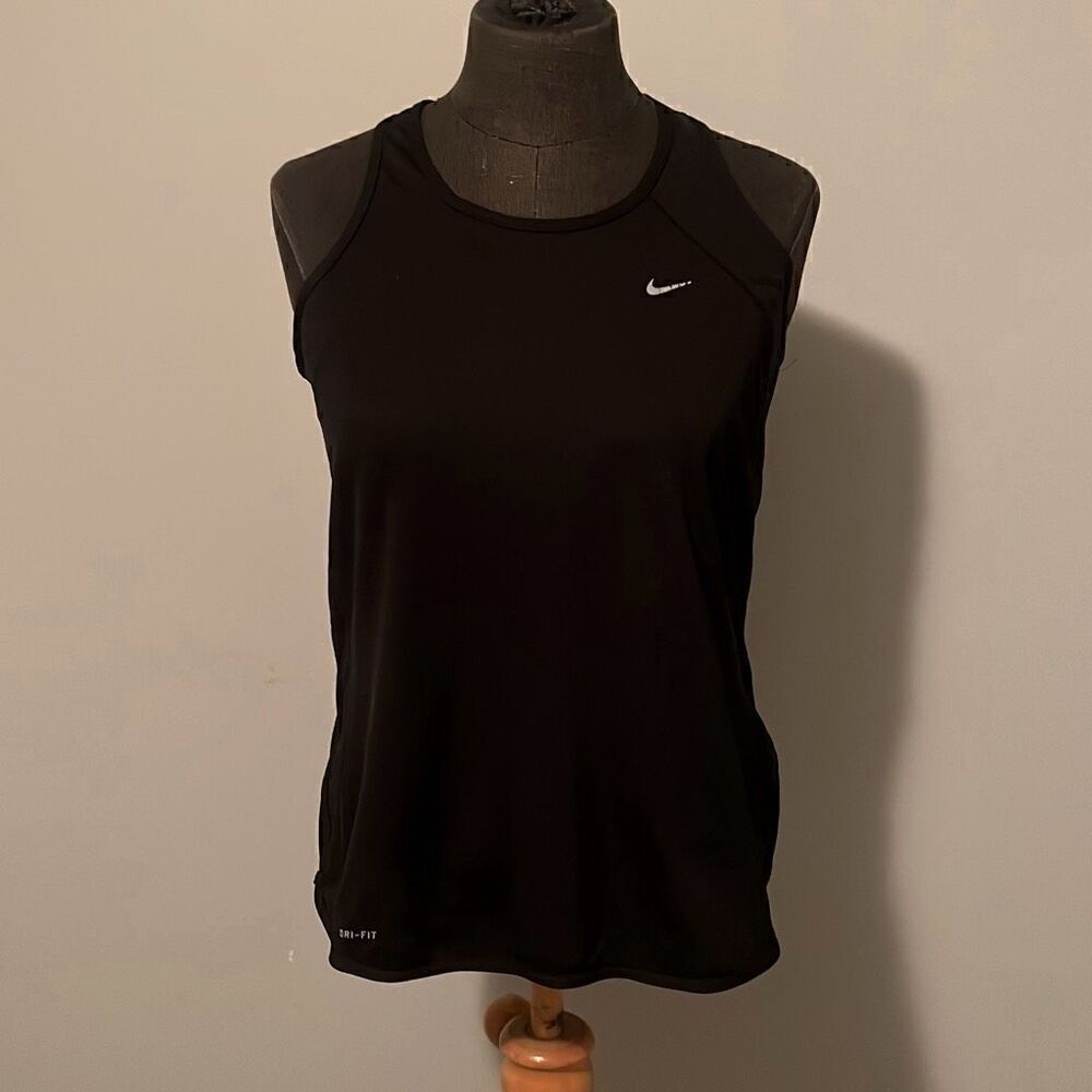 Nike Women's Black Sleeveless Curved Hem Racerback Dri-Fit Tank Top